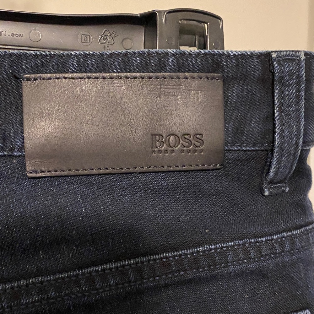 Hugo Boss Jeans - Picture 7 of 11